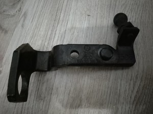 .Audi a6 4F 2,0 140 PS Motorlager Halter Abdeckung 03G103390A