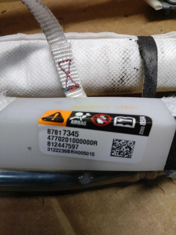 Used Right Curtain Air Bag fits: 2015 Gmc Sierra 1500 pickup passenger roof Doub Foto 2 de 4