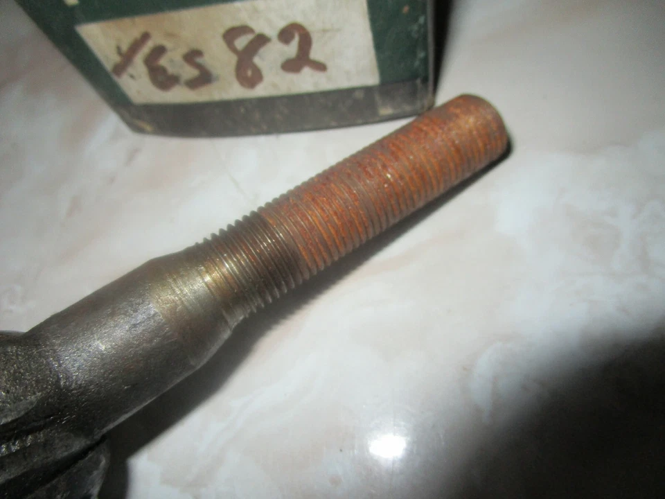 NORS ES-82R mano derecha extendida Chevrolet JA Master Deluxe 1939 extremo de varilla de amarre roscas Foto 3 de 3