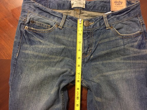 Jeans aeropostale Hailey acampanados, tiro bajo, calce ajustado, W-3/4, L-regular - Imagen 7 de 8