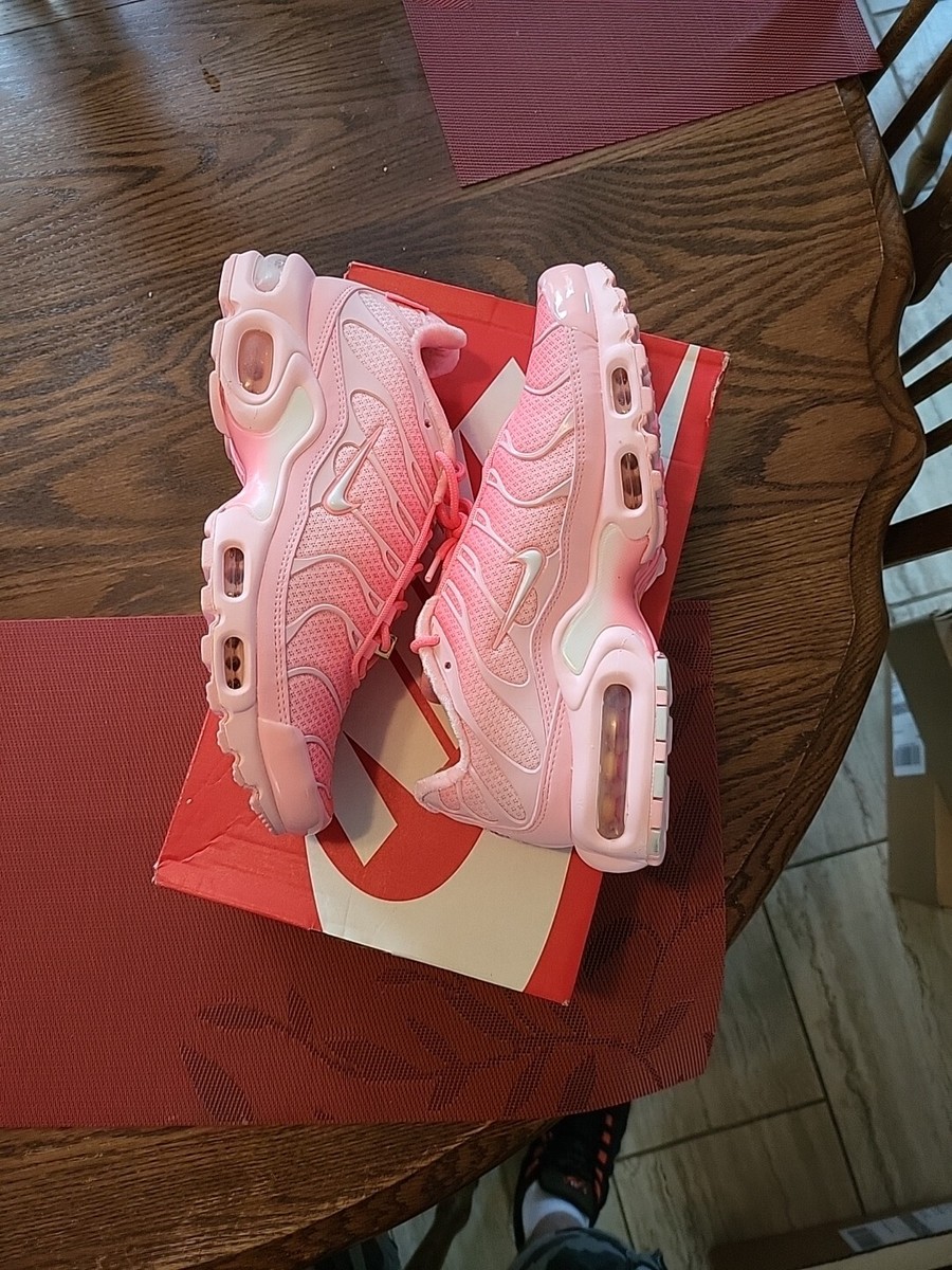 靴 Nike air max plus pink Nike Air Max Plus TN Mercurial 25 Pink Trainers Volt Swoosh