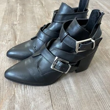 Steve Madden Boots Womens Size 8M Double Buckle Booties Black Leather Back Zip