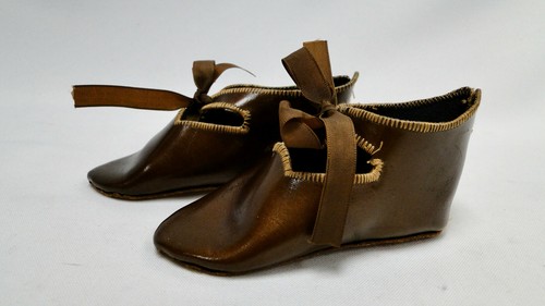 Older Antique look brown leather doll shoes French size 11 - Picture 2 of 6