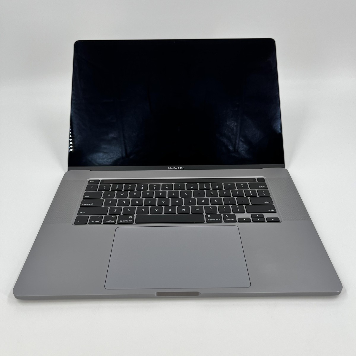 MacBook Pro 16 2019 2.3 GHz i9 16GB 1TB AMD Radeon Pro 5500M 4GB