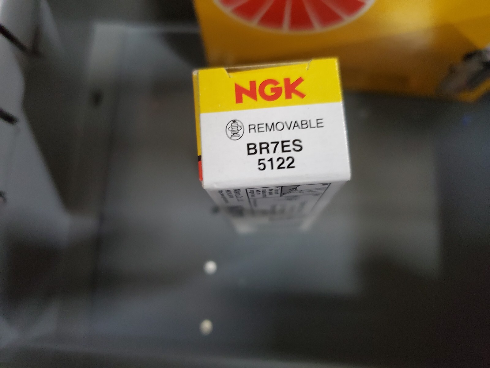 BR7ES 5122 Spark Plug  Standard