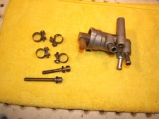 Mercedes W126 300SDL W124 300D under hood injection pump Diesel OEM 1 Thermostat