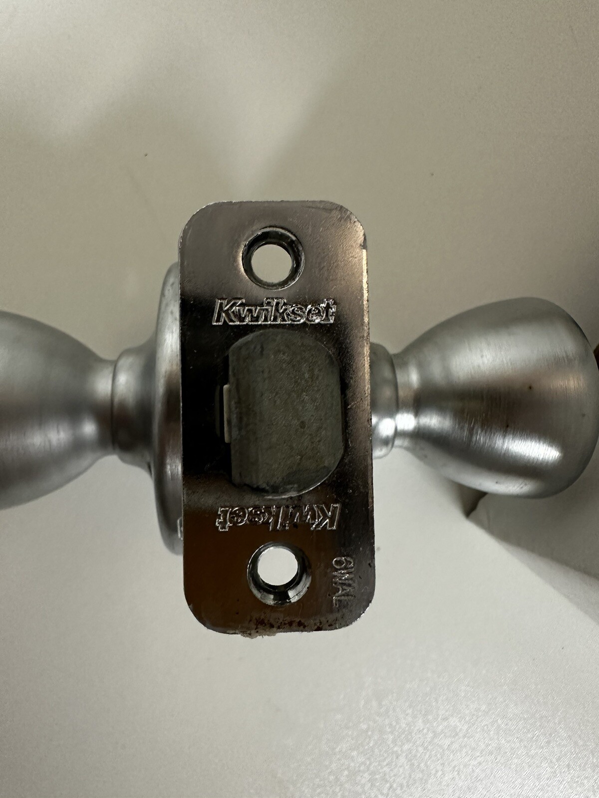 Kwikset Interior Bed/Bath Brushed Nickel Locking Door Handle Set