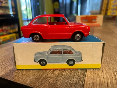POLITOYS 81 FIAT 850 +BOX NO DINKY TOYS MERCURY MEBETOYS POLISTIL NOREV