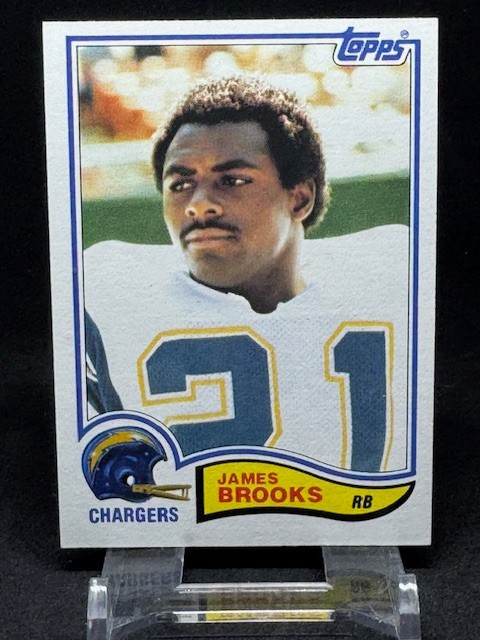 1982 Topps Football JAMES BROOKS Rookie Card #226 San Diego Chargers