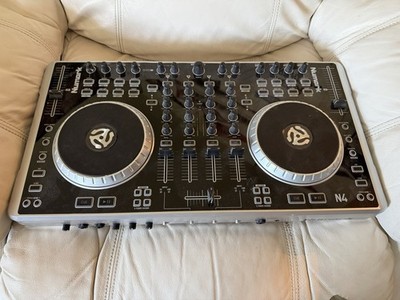 Numark N4 Digital DJ Controller