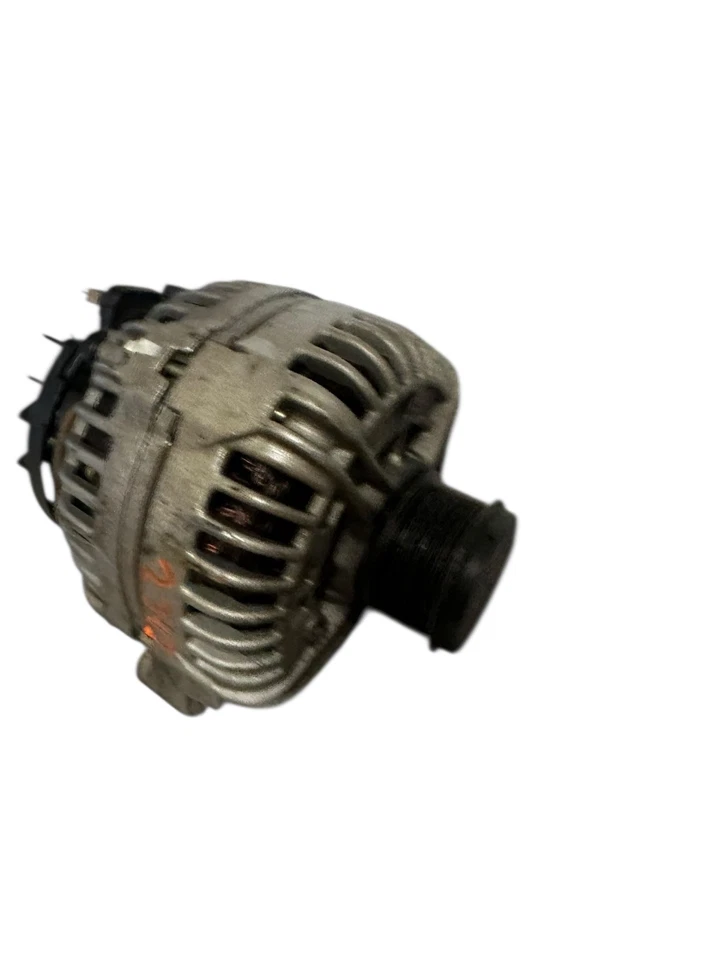 01 02 03 04 VOLVO 60 SERIES Alternator 2.4 - Image 2 of 4