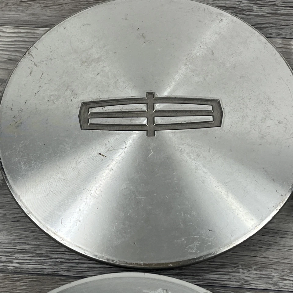 1995-2002 OEM Lincoln Continental Center Cap #F60C-1A096-AA Town Car Set of 4 - Image 2 of 4