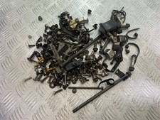 YAMAHA YZF R1 4XV NUTS BOLTS BRACKETS  YEAR 1998-99 (CMB1291)