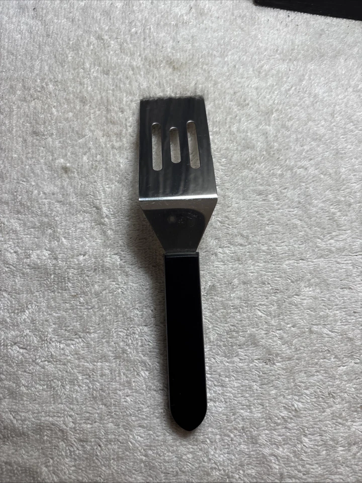 Pampered Chef Mini Serving Spatula - Image 2 of 4