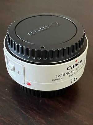 Canon EF Extender 1.4x version II- EX+ Condition!