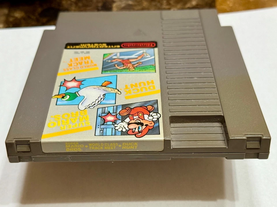 Super Mario Bros. / Duck Hunt / Track Meet (NES, 1990) Authentic Tested Working - Image 4 of 4