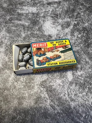 Merit HO Scale Bahnhof Zubehör Mülleimer mit abnehmbaren Deckeln
