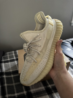 Used Adidas Yeezy Boost 350 V2 Light Size 10