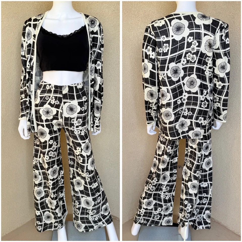 Vintage 60s Monochrome Hippie Flower Power Pantsuit - Image 2 of 4