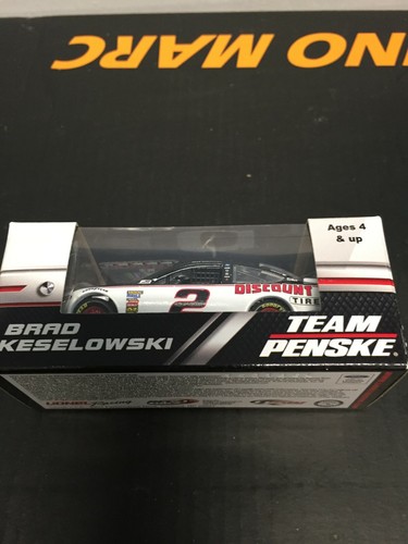 1:64 Action Brad Keselowski #2 Discount Tire Bruce Halle Tribute '18 Ford Fusion - Bild 2 von 4