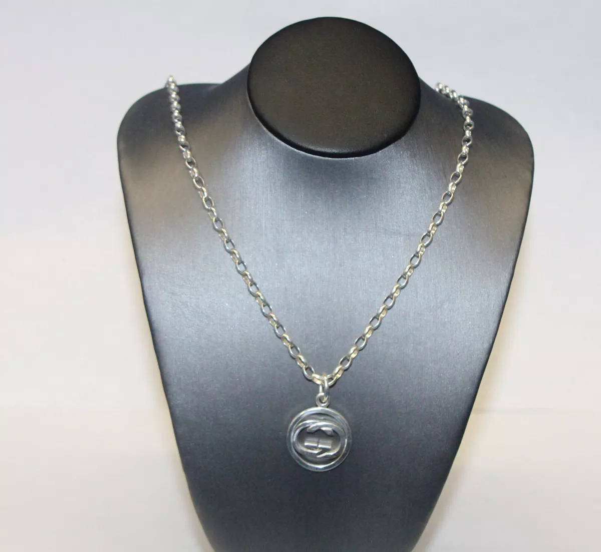 Gucci necklace 2024 womens silver