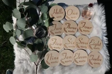 Baby Milestone Discs, Baby Age Milestone Marker Keepsake & Photo Nursery