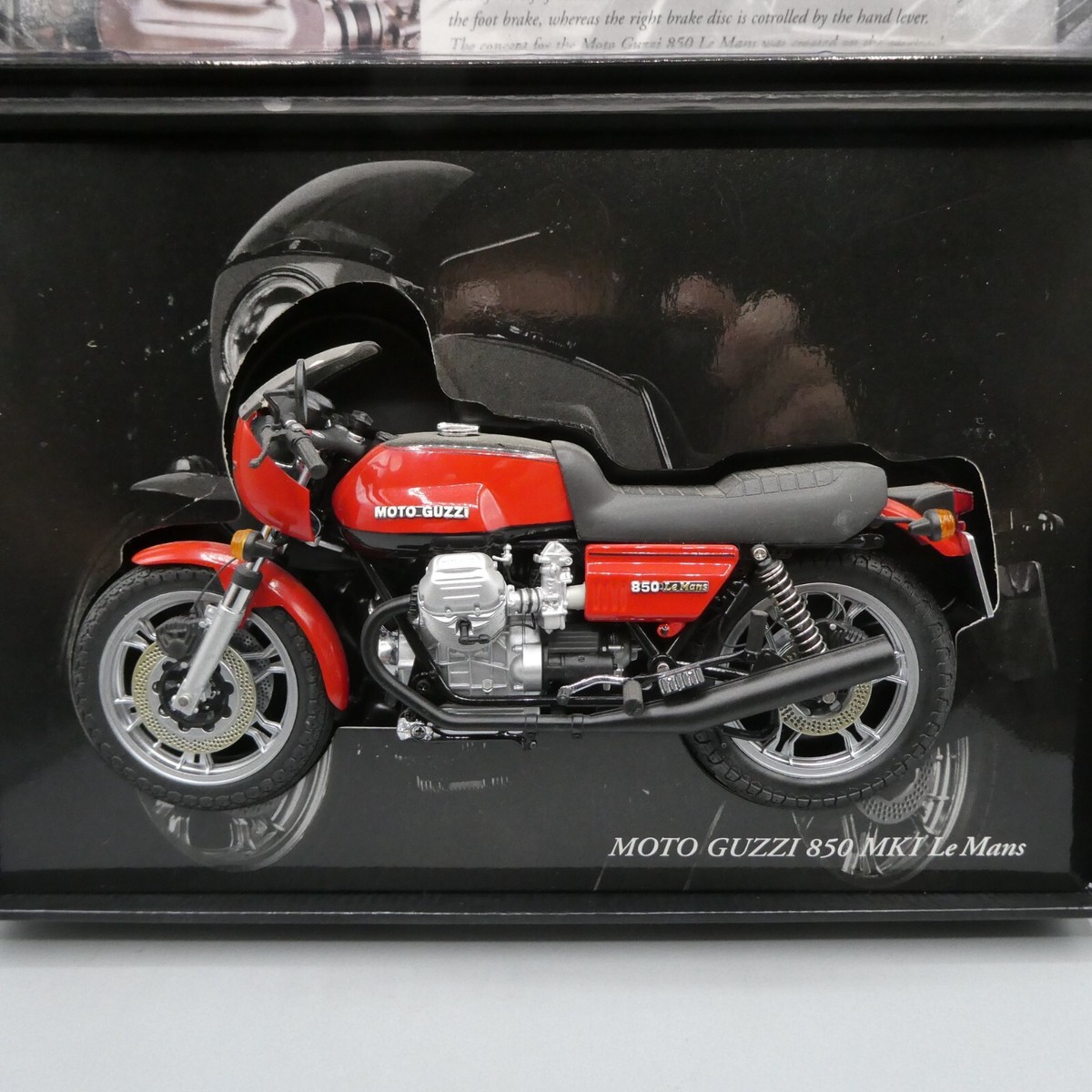 MINICHAMPS Moto Guzzi 850Mk1 Le-Mans Red