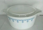Vintage Pyrex 472 GARLAND Snowflake 1 1/2 PT White & Blue Casserole W/Lid 470