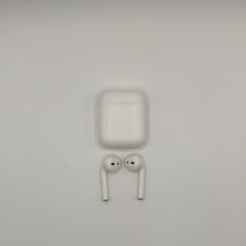 Apple Airpods 1st Gen With Lightning Case A1602 Working.