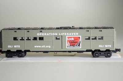 8299 N Scale Micro-Train TROOP KITCHEN CAR SPC RUN 50' BOX CAR