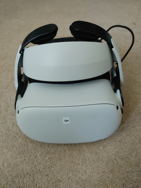 Oculus Quest 2 VR Headset Only With BoBo VR Deluxe Strap