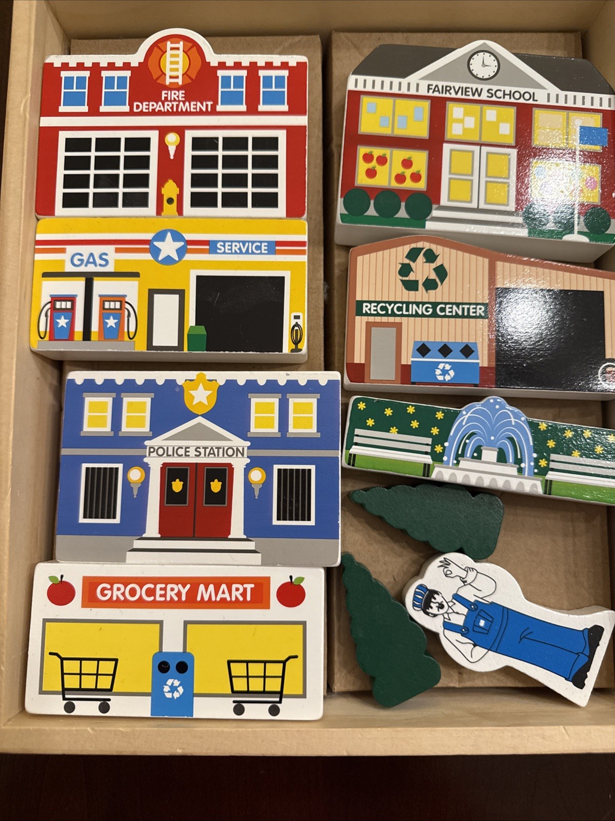 Melissa & Doug Pretend Play Wooden Town Play Set For Kids 32 Piece Complete Set