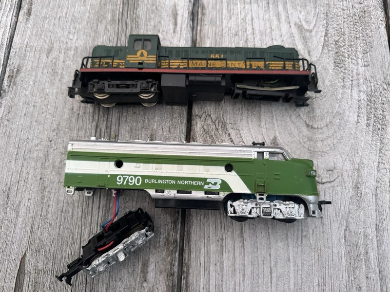 AHM Maine Central Alco & Burlington F7 HO Locomotives  for Parts/ Repair