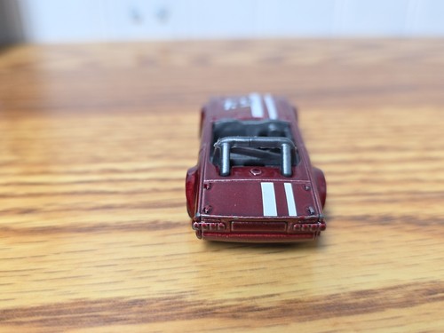 2009 HOT WHEELS TRIUMPH TR6 CONVERTIBLE #54 RED 1:64 DIECAST 2 5/8" CAR W/ WHITE - Picture 4 of 7