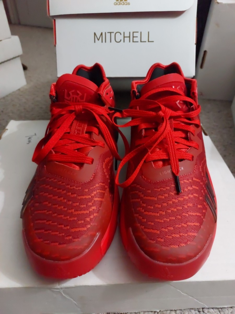 Adidas D.O.N. Issue 4 VIVRED/CBLACK Size 10.5 Slightly Used | eBay
