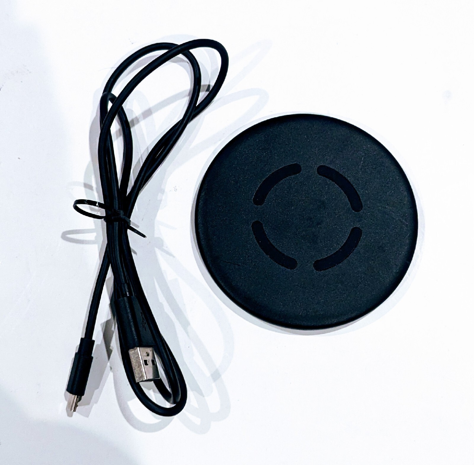 New Model 5WCH001 Wireless Charger for Qi Devices - Galaxy iPhone LG Compatible-image