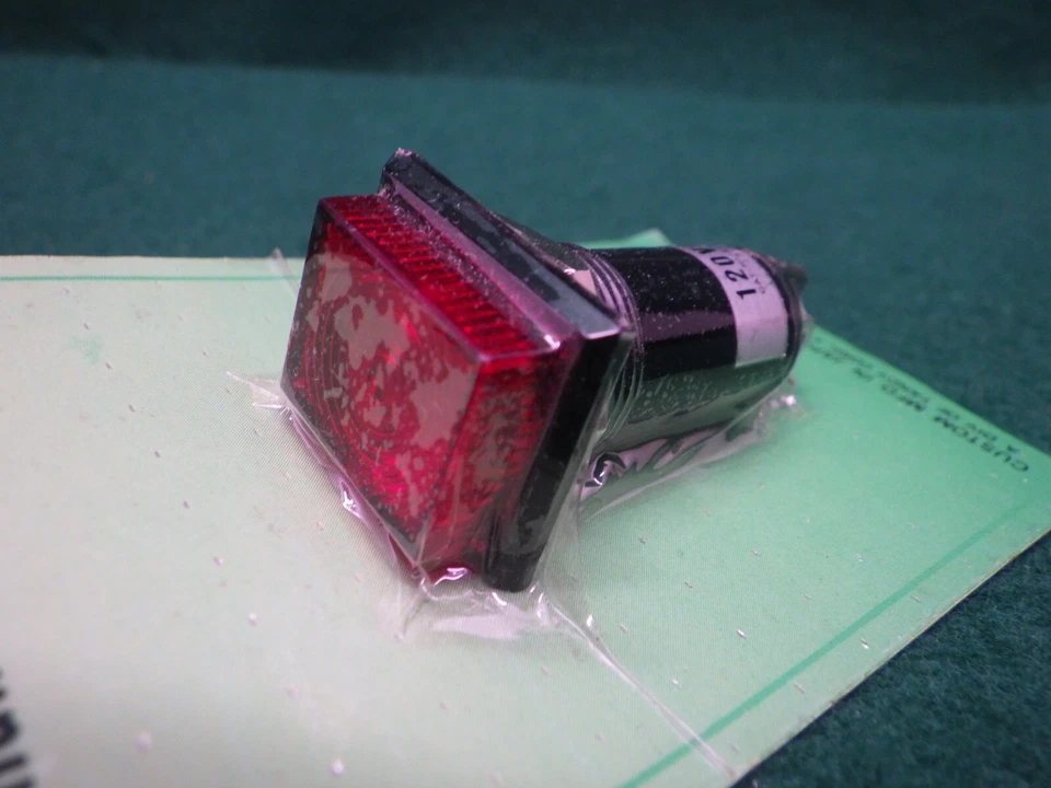 NOS Radio Shack electronics Jumbo Red Neon Lamp 272-706 120V 120 VAC - Image 4 of 4