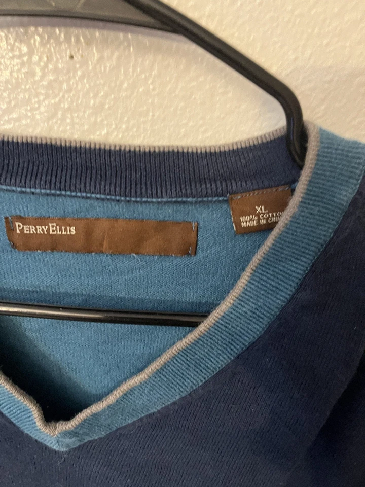 Perry Ellis Pullover Sweater Men's XL Blue V-Neck L/S Cotton Blend - Image 2 of 4