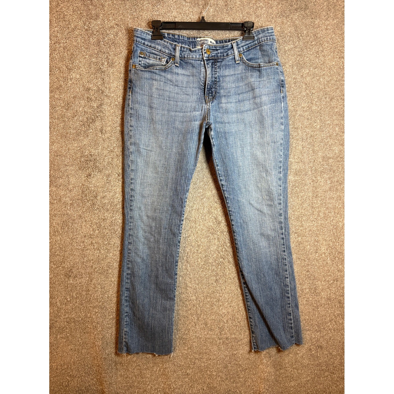 Signature by Levi Strauss & Co Mid Rise Straight Leg Frayed Hem Women's Size 16