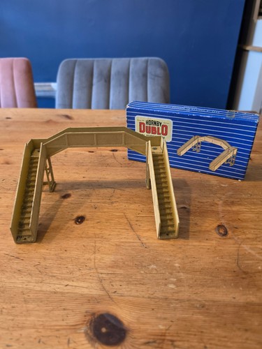 Pasarela Hornby Dublo 32101 D1, buen estado, en caja | Condition: Used