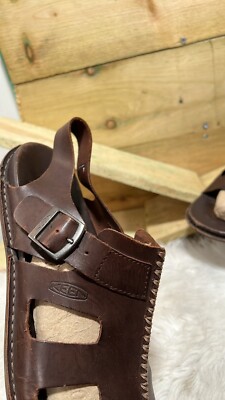 KEEN Alman Dark Brown Leather Buckle Strap Sandals 1010315  display picture 1