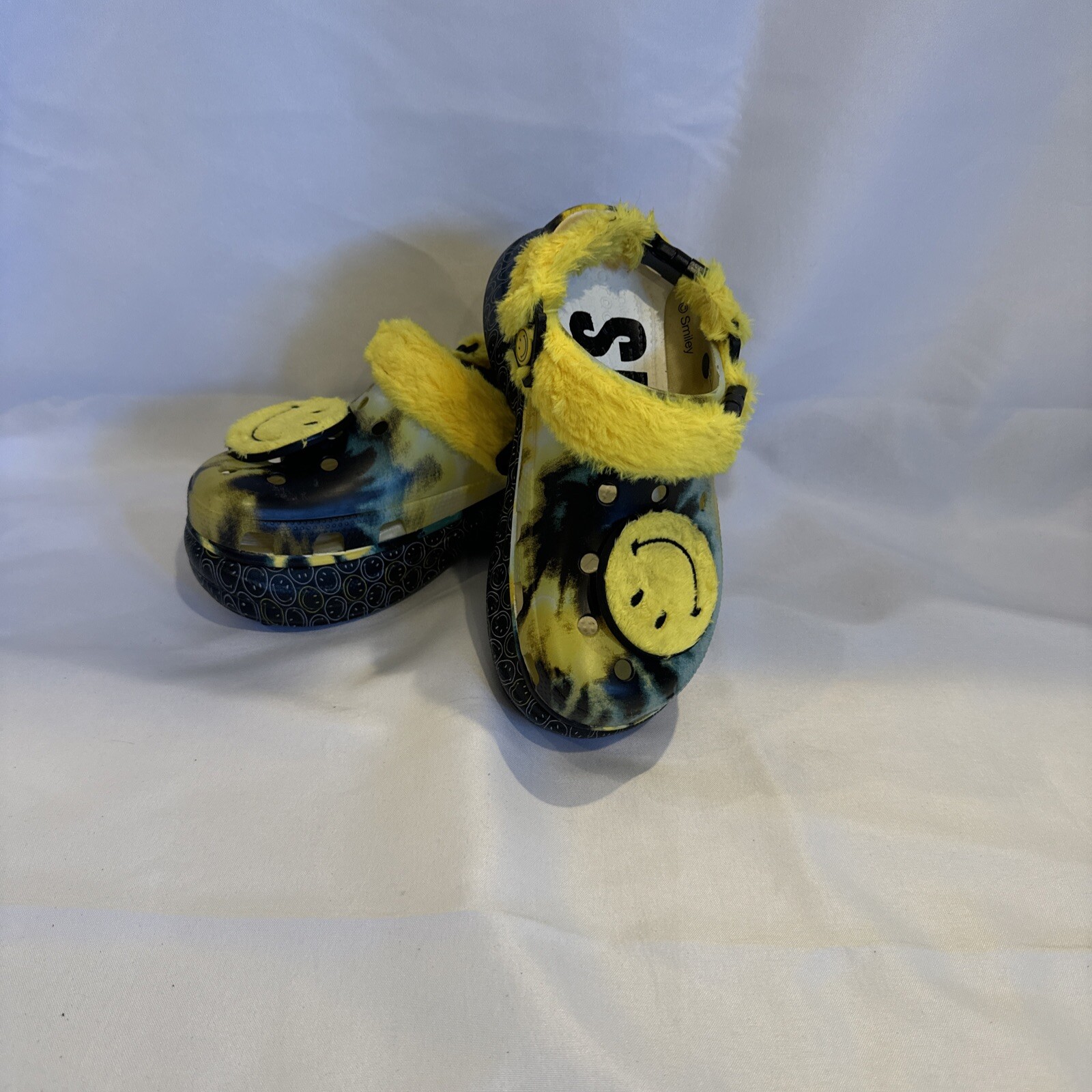 Crocs Smiley Tie-Dye Clogs with Jibbitz - US 5 UK 3 EU 34/35