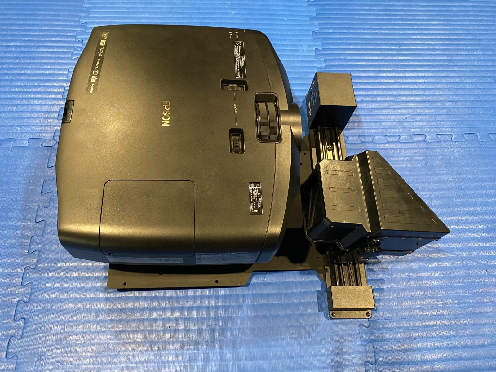 EPSON LCD POWERLITE PRO CINEMA 6020UB With Panamorph UH-480 Lens and ...