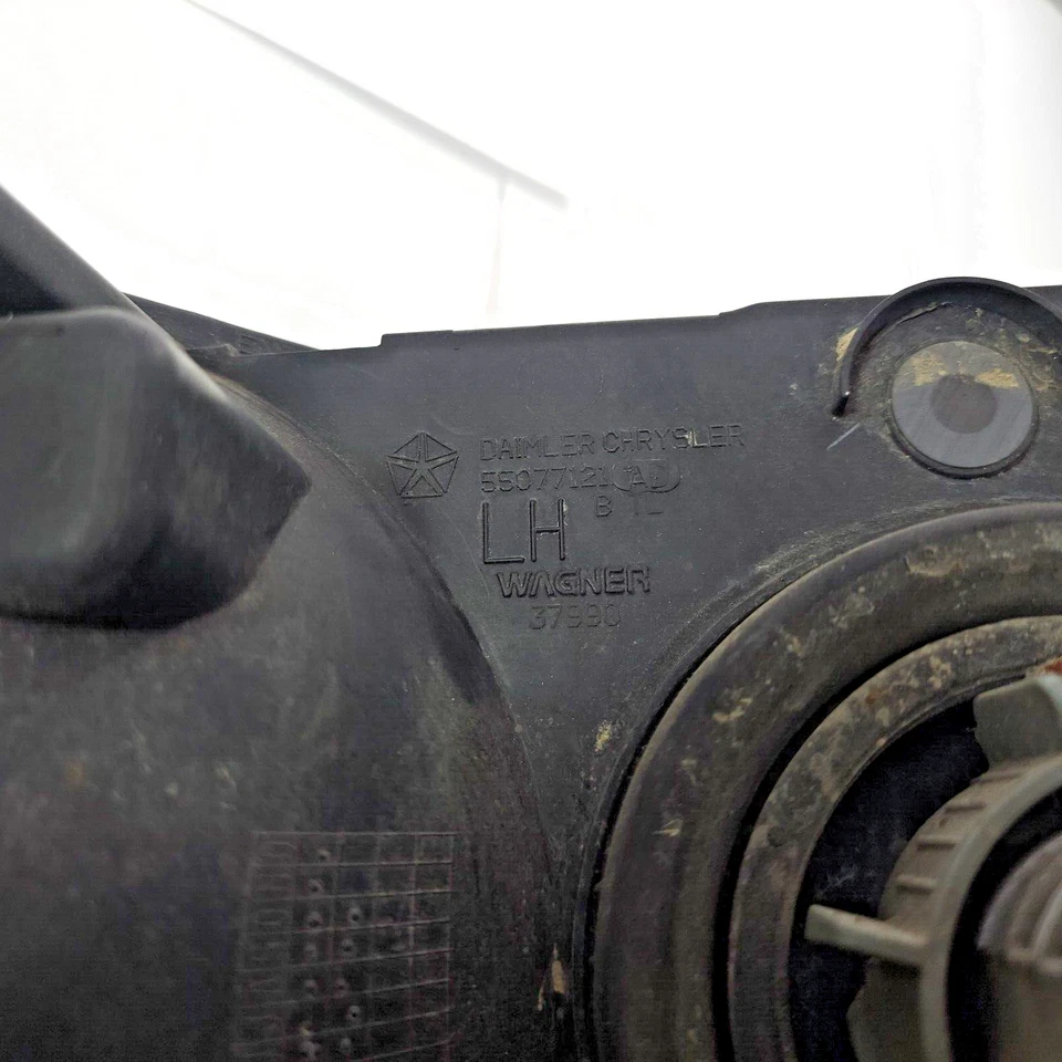 02-03 DODGE RAM 1500 LEFT HEADLIGHT HEAD LIGHT LAMP SUN FADED 55077121 AD OEM - Image 4 of 4