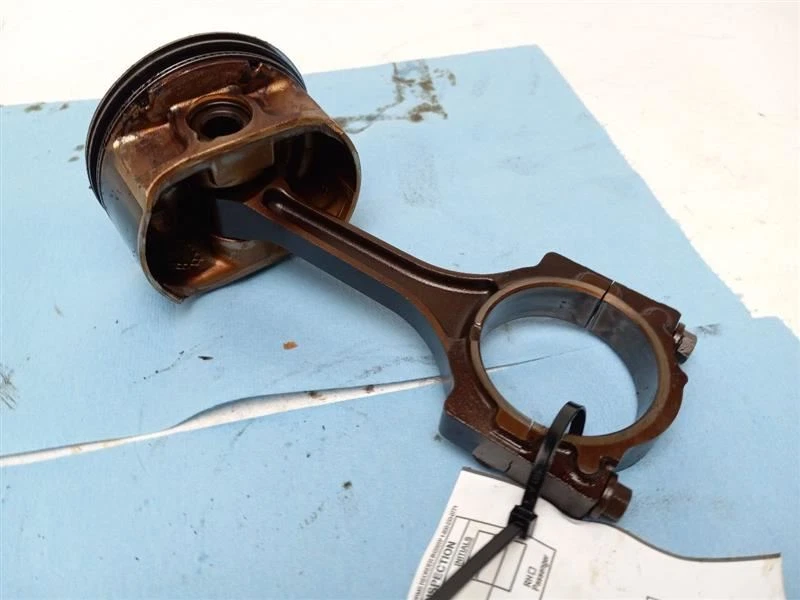 2011 CHEVROLET IMPALA ПОРШЕНЬ - Изображение 2 из 4