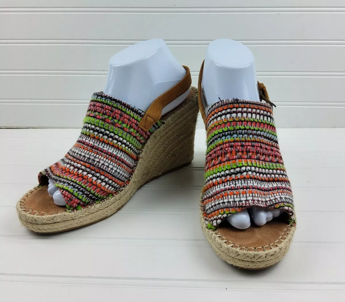 Cherry tomato woven on sale women's monica wedges