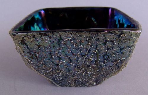 LÖTZ, PALME, KÖNIG, RARE IRISIERENDE GLAS SCHALE