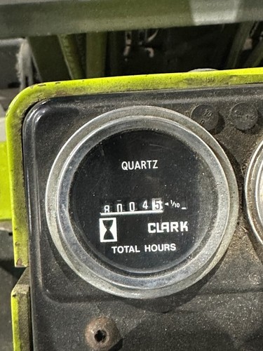 CLARK TM15S 3,000LBS. ELECTRIC FORK LIFT - 3 wheel, w/charger, Side Shift - Afbeelding 8 van 11