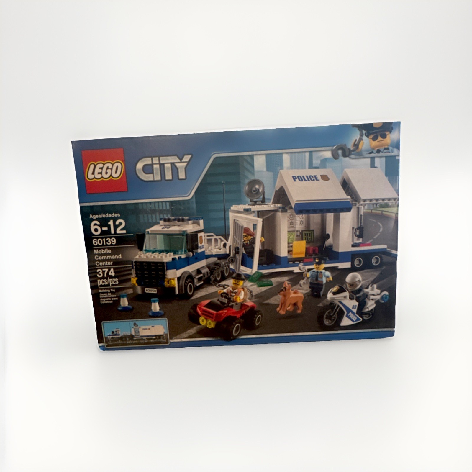 LEGO City Mobile Command Center 60139 Complete Set 374 Pieces Police Officer