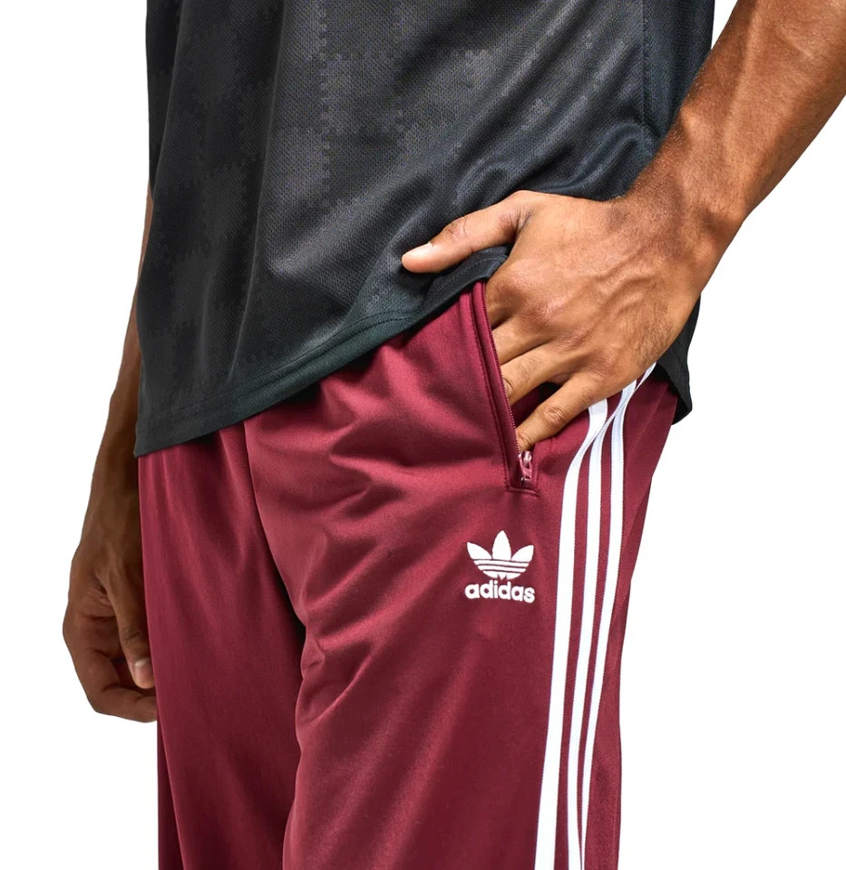 パンツ adidas Originals TRACK PANT everyone CLOTHING - adidas Originals R3CD Track Pants - Black | adidas Oman